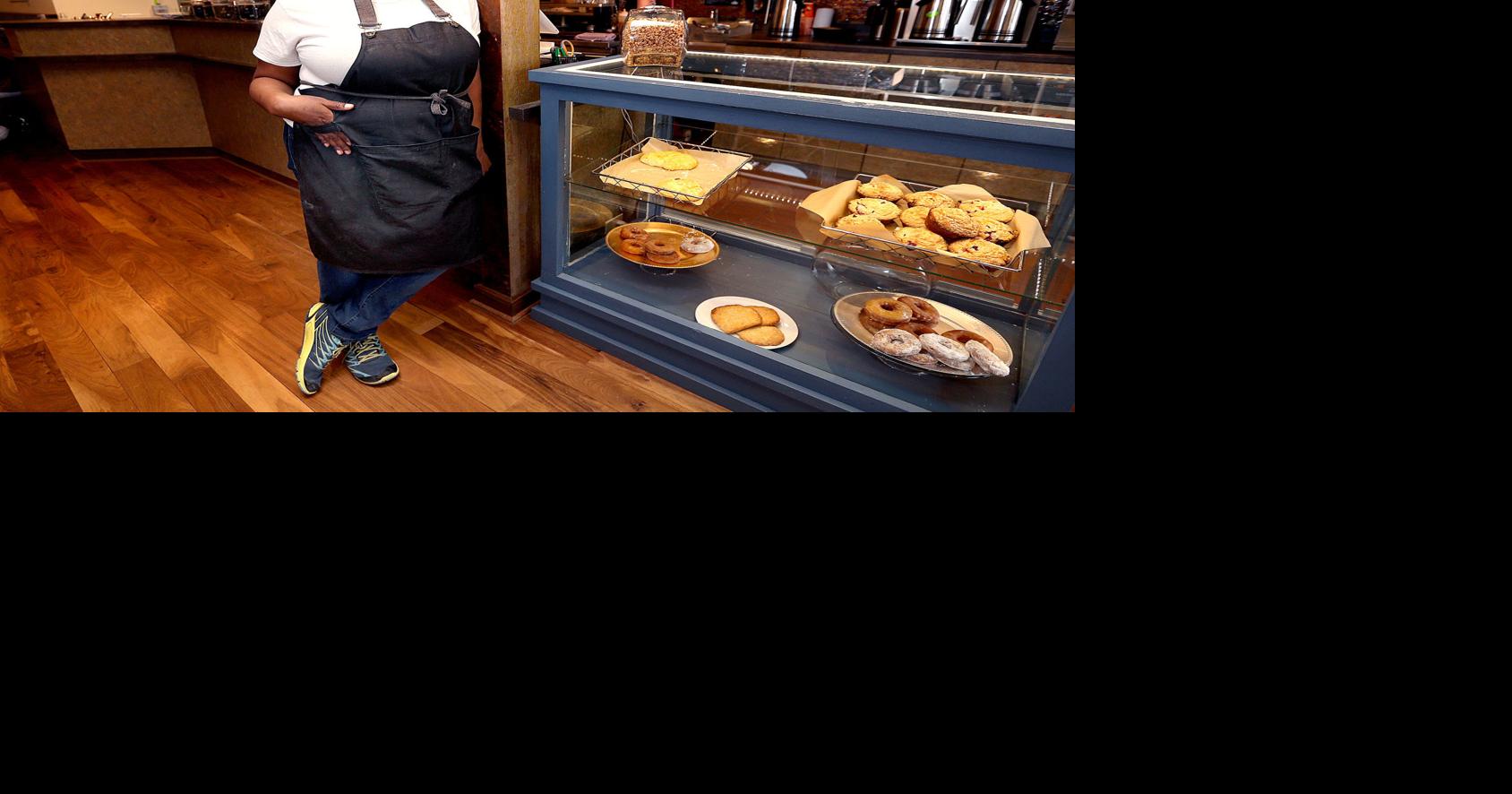 Texas native opens Uptowne Cafe & Bakery on Caledonia Street