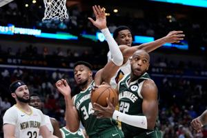 Road trip to New Orleans not kind to Bucks