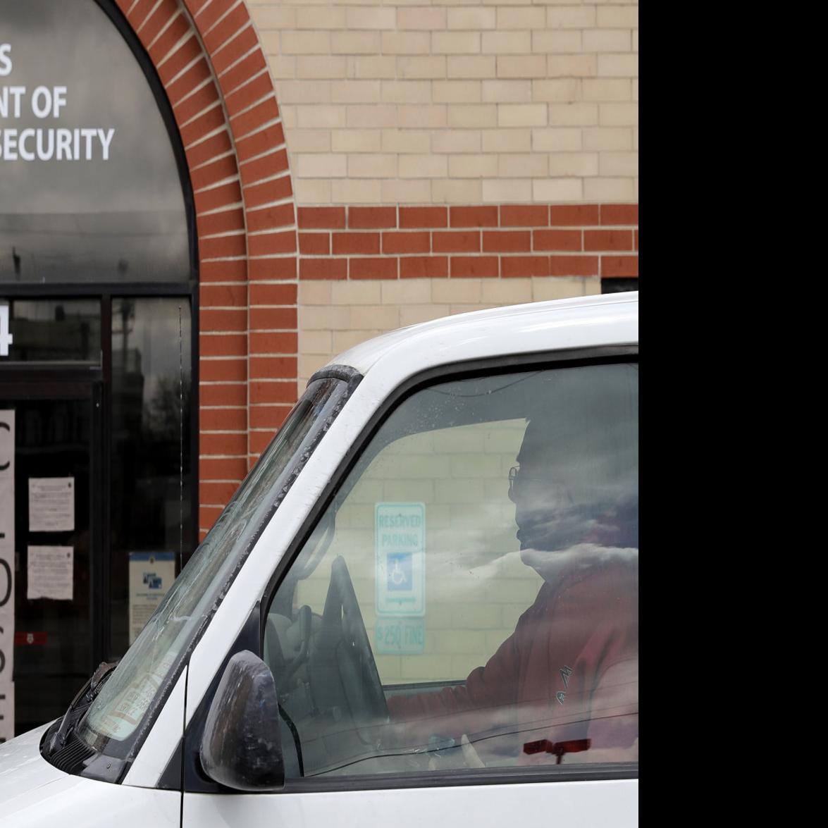 5 2 Million More Seek Unemployment Aid Bringing Four Week Total