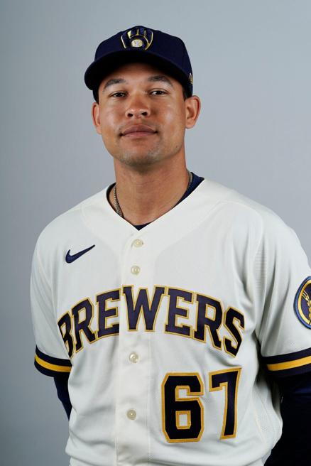 Brewers rally in ninth inning edge Pirates in 10 Brewers rally in ninth inning edge Pirates in 10