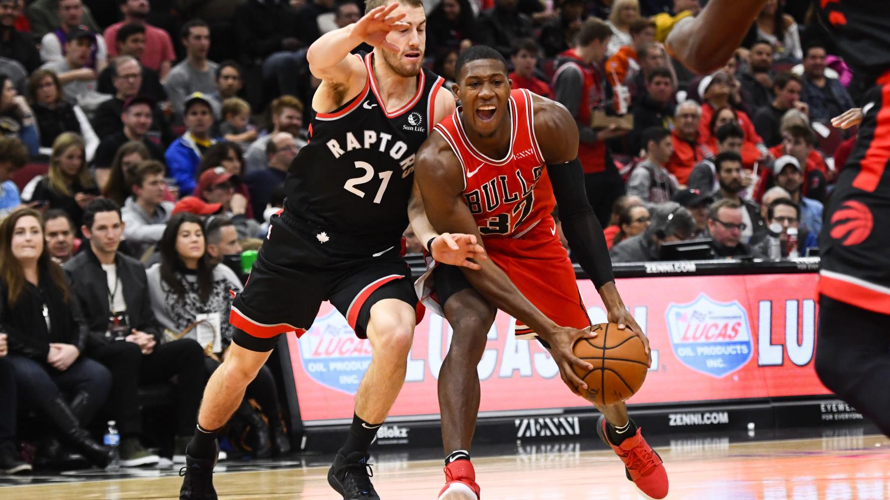 Pro Basketball Onalaska S Matt Thomas Settling Into Role With