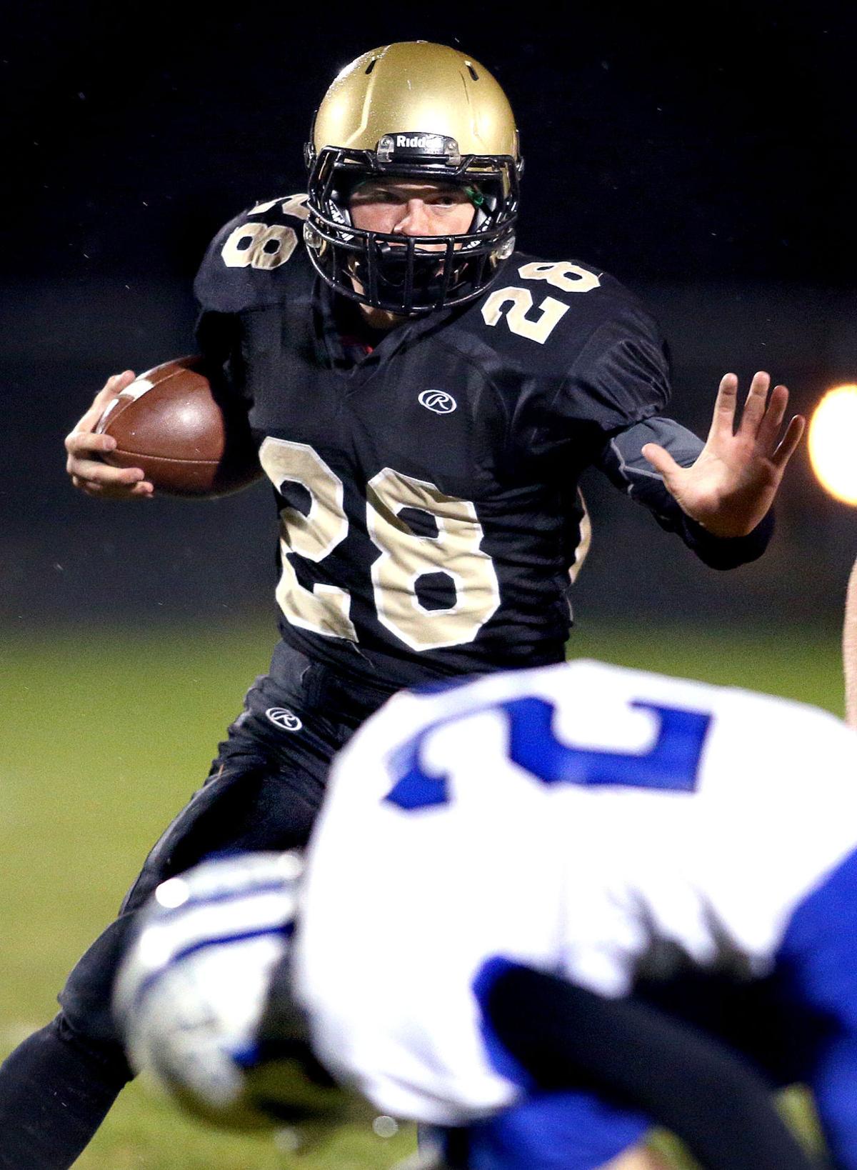 WHAT TO WATCH FOR Caledonia football faces similarlybuilt opponent in