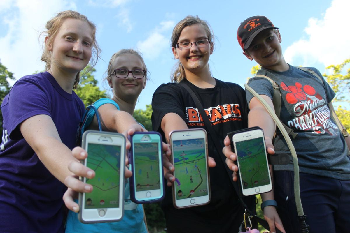 Got To Catch Em All New Reality Mobile Pokemon Game Taking Area By Storm Jackson County Chronicle Lacrossetribune Com