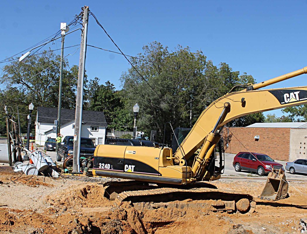 Backhoe hits overhead wires in Viroqua causing power outage Local