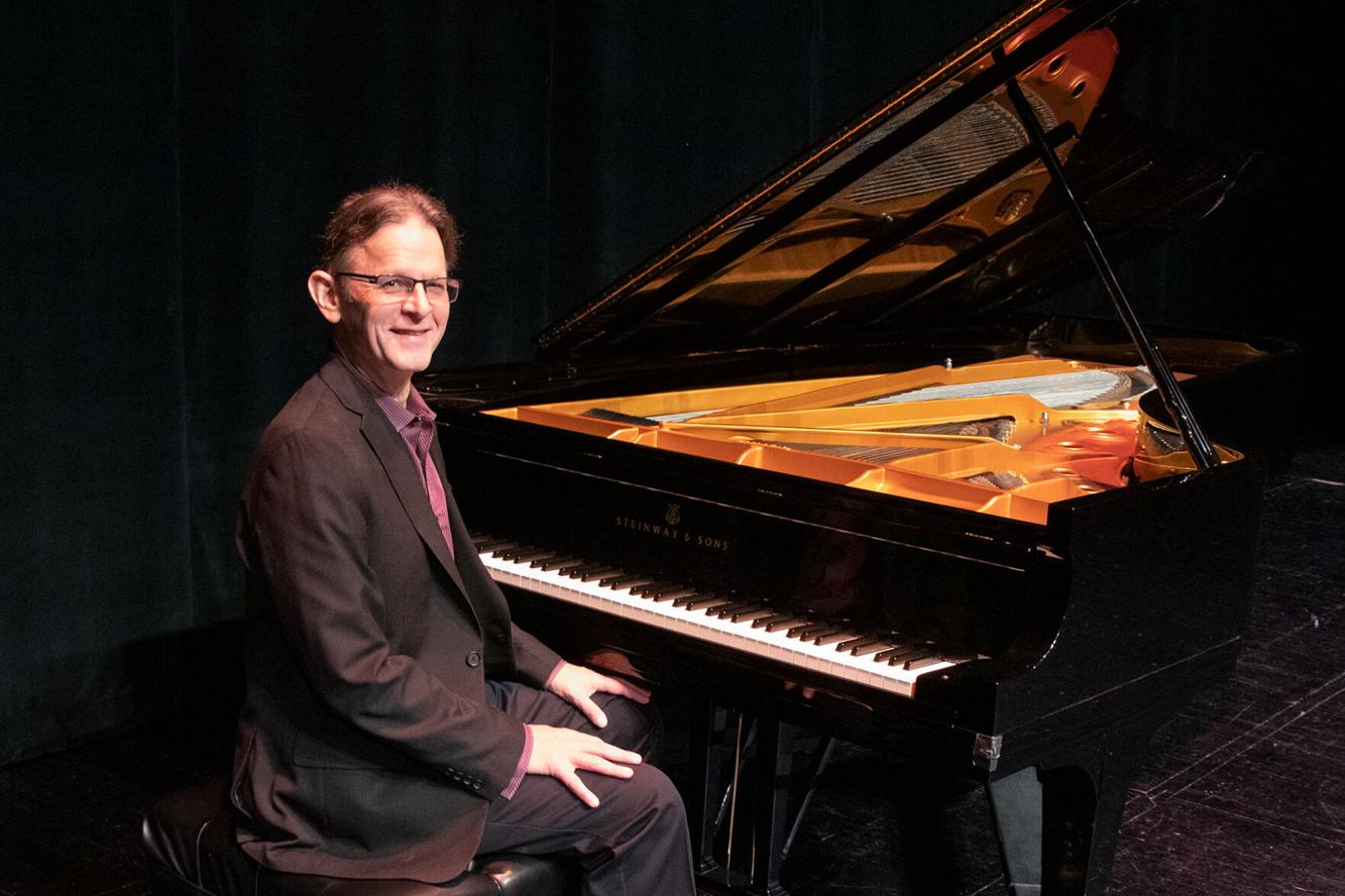 Dave Marck and Friends to give free concert at Viterbo University in La