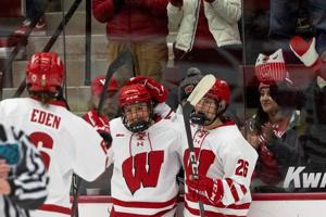 Wisconsin women's hockey reaches new height in national awards voting