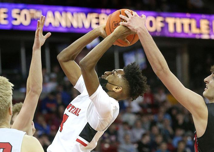 Pewaukee's hot start holds up in Division 2 state title game win