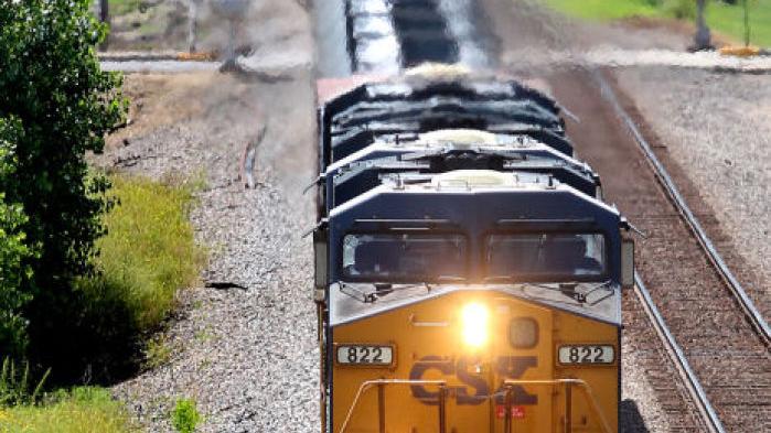 More Than 40 Oil Trains A Week Through La Crosse Local News Lacrossetribune Com Christmas Train Wisconsin 2021 La Crosse Wi