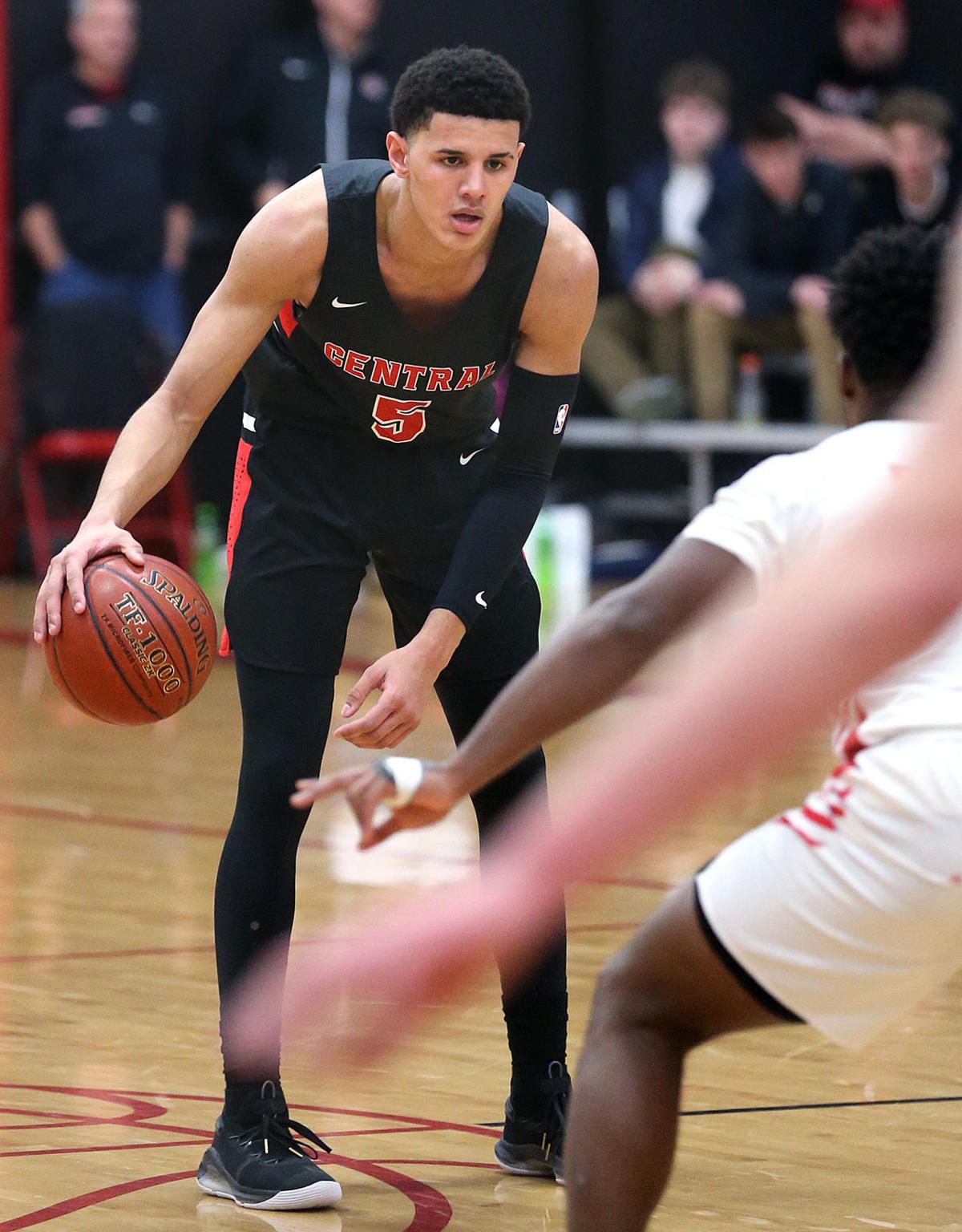 High School Basketball Johnny Davis Providing Central With