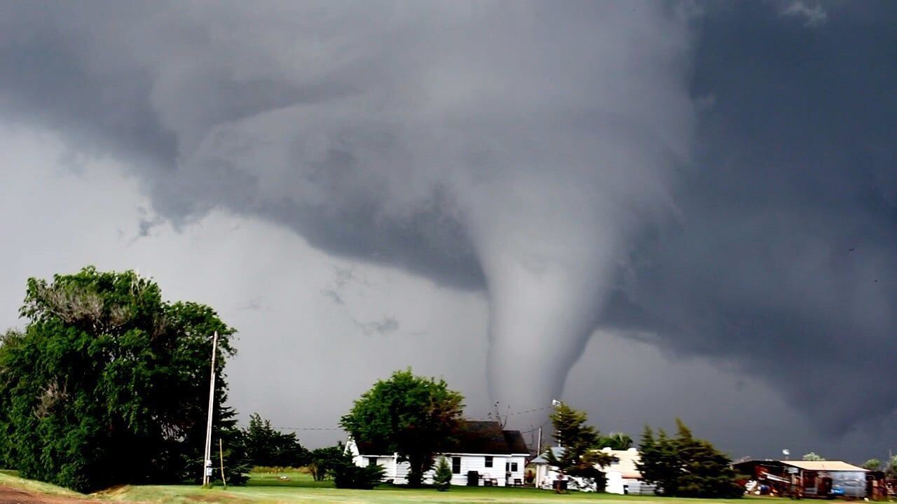 Must See This is Moment Tornadoes Touched Down In Several Areas of Florida