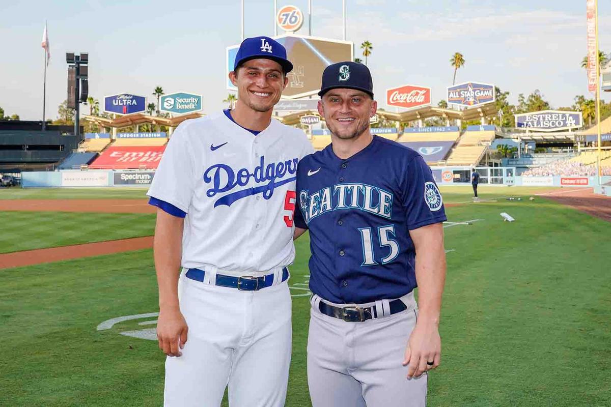 Corey and Kyle Seager reunited on field, News