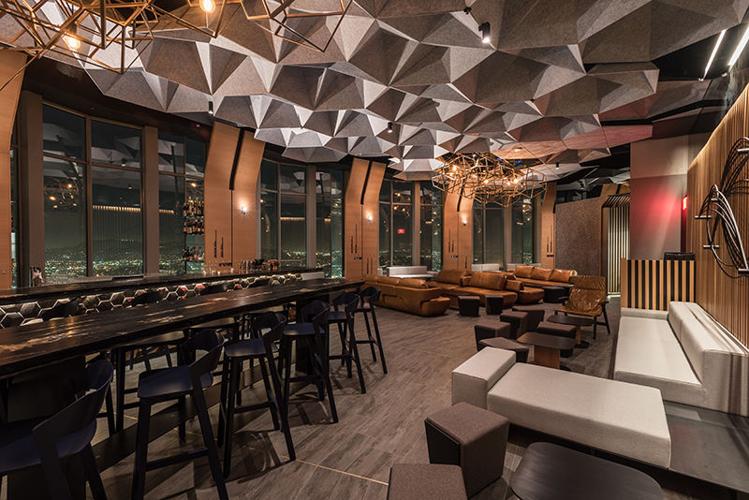 71Above Opens At the Top of U.S. Bank Tower | Restaurants ...