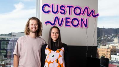 Custom Neon company