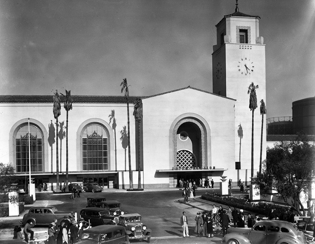 Eight Decades of Transit at Union Station, One Big Party | Arts and ...