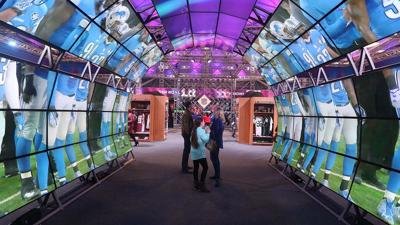 SUPER BOWL EXPERIENCE PRESENTED BY LOWE'S, LA — Average Socialite