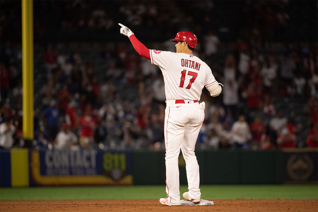 Shohei Ohtani wins Commissioner's Historic Achievement Award