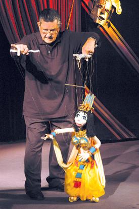 Bob Baker dies at 90; puppeteer ran beloved theater, worked with