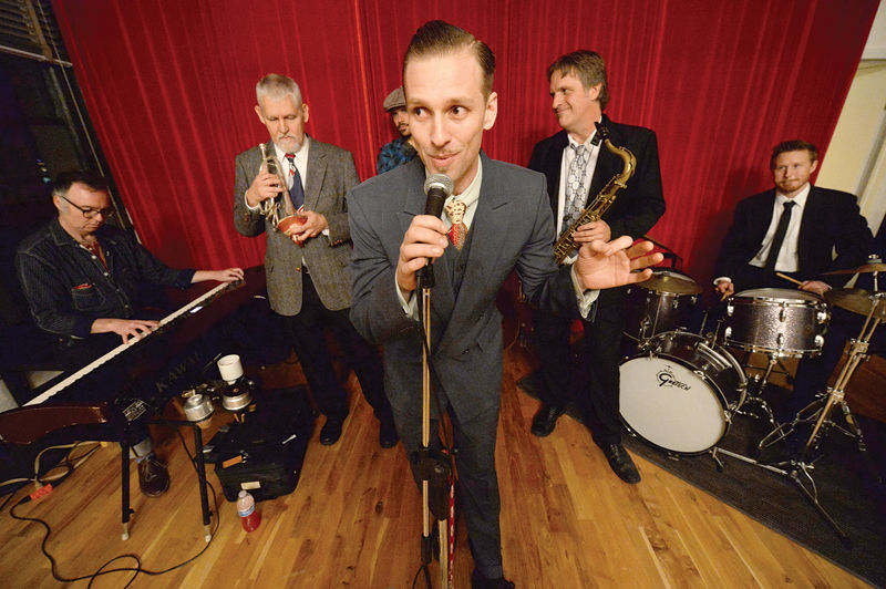 Downtown's Swinging Swing Dance Scene News