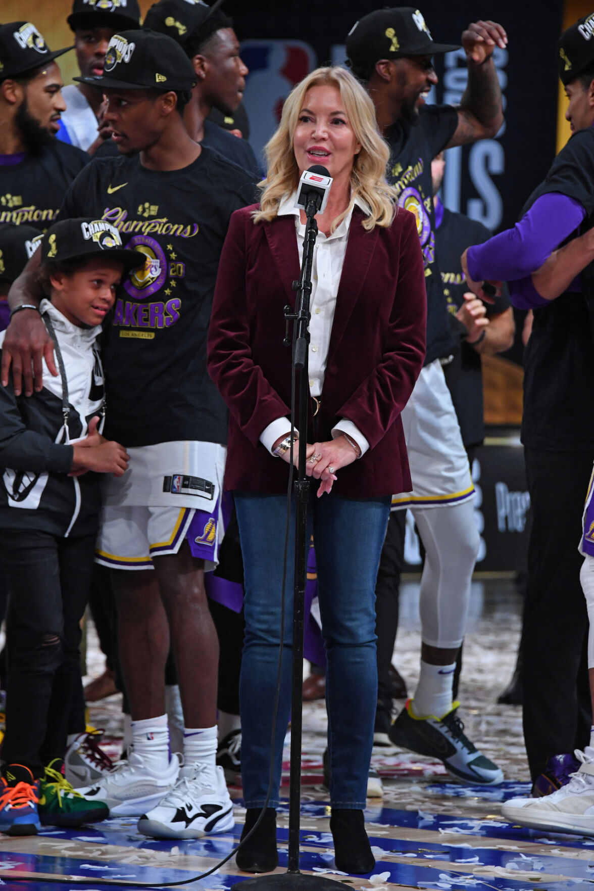 Immeasurable Influence: For Jeanie Buss, every day is Father's Day