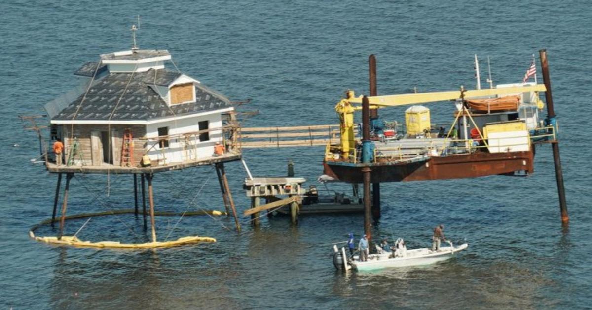Crews repairing Middle Bay Lighthouse