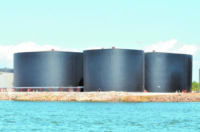Oil Storage Tanks