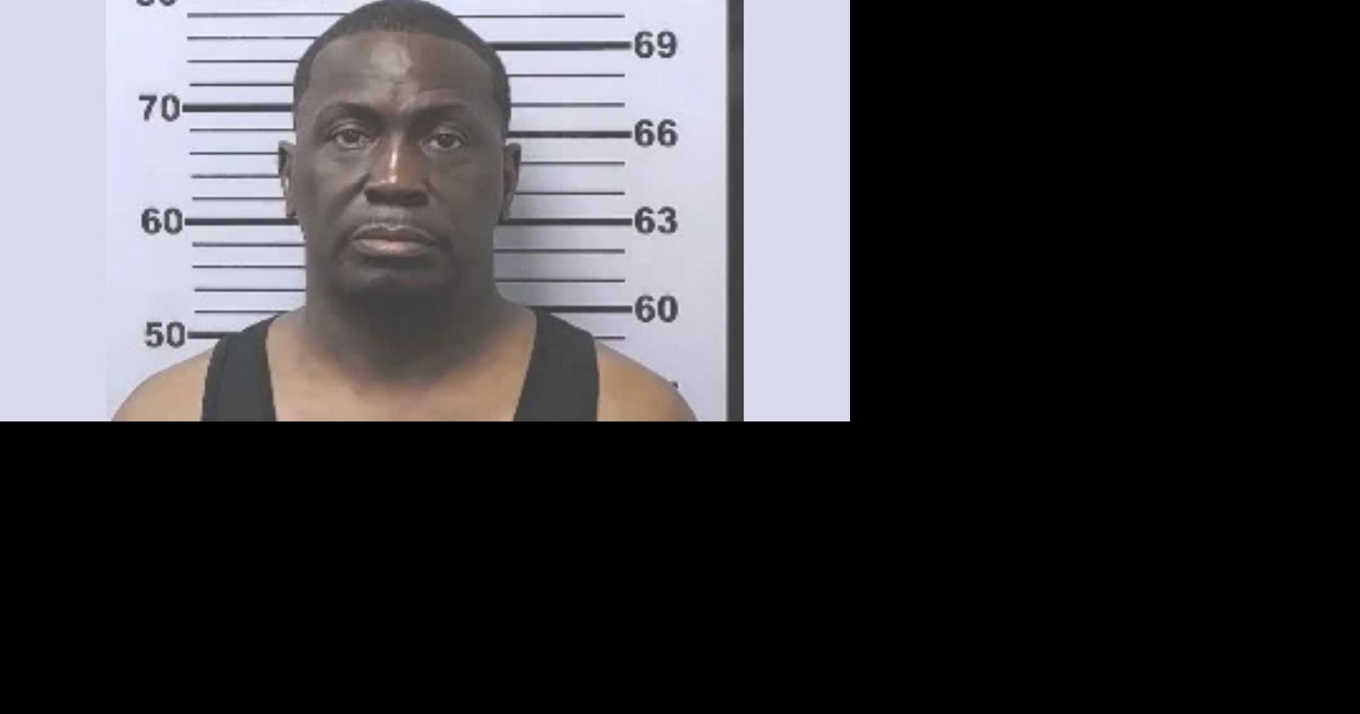 Constable pleads guilty to gun charge | Mobile County | lagniappemobile.com