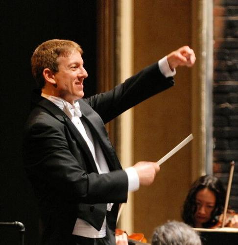 MSO Music Director Scott Speck