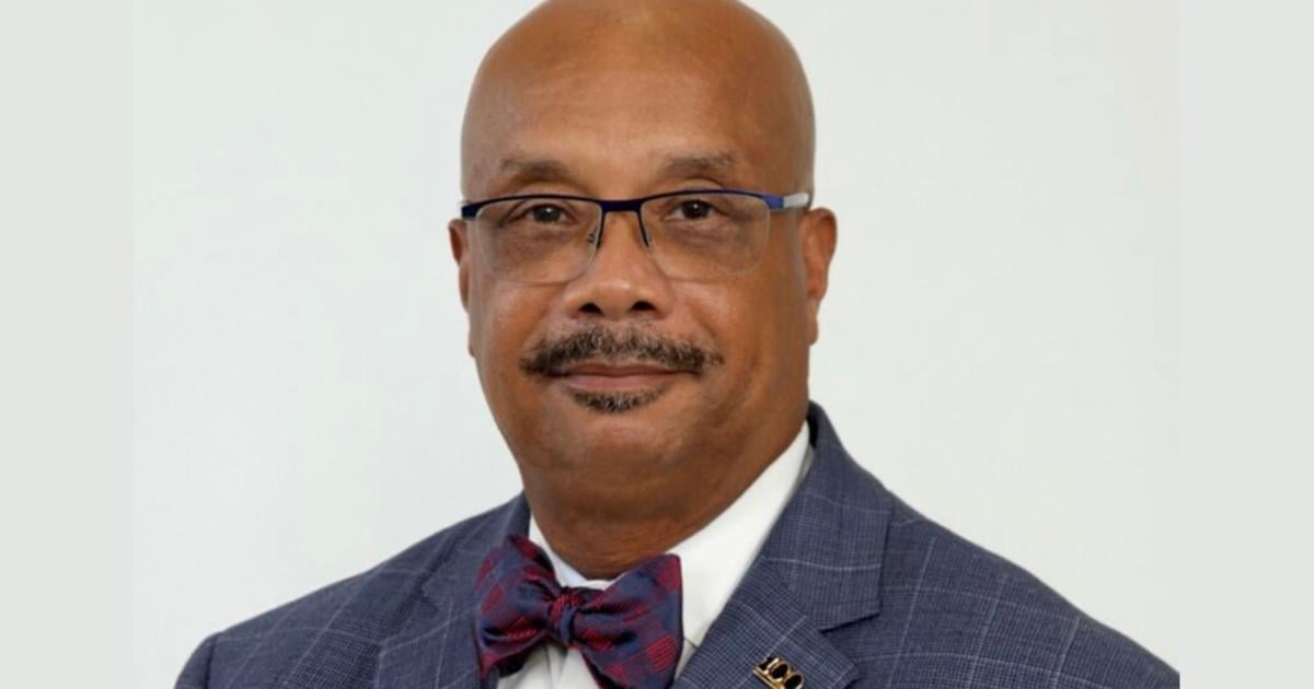 Thomas wins first election in 20 years