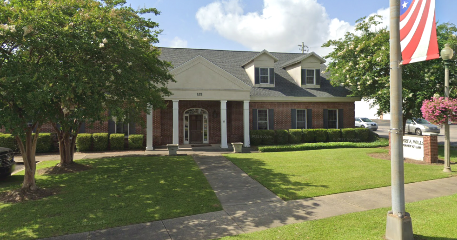 Baldwin delegation signs cheaper lease with Bay Minette mayor