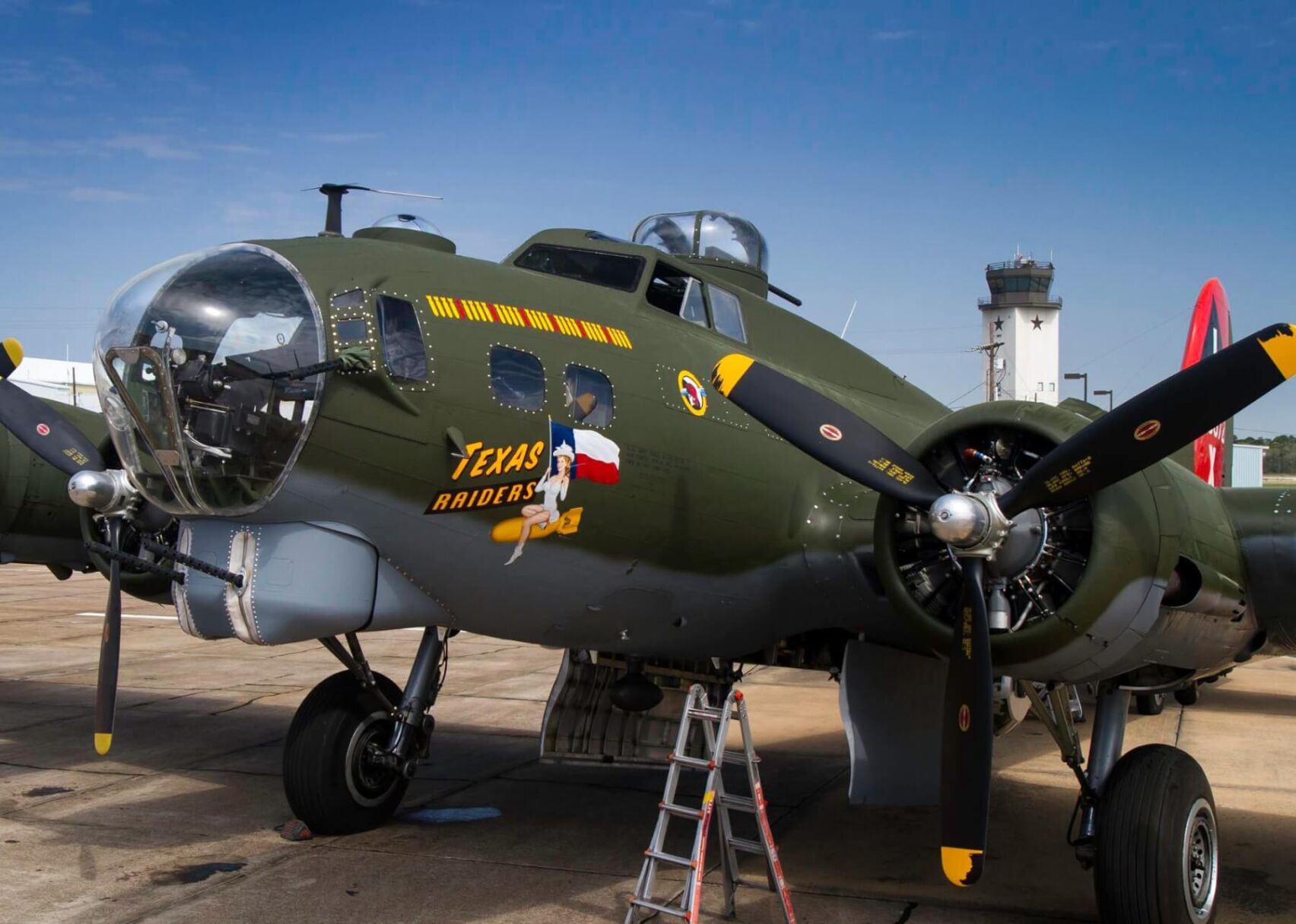 Texas Raiders B-17 Flying Fortress Arrives Today | News ...