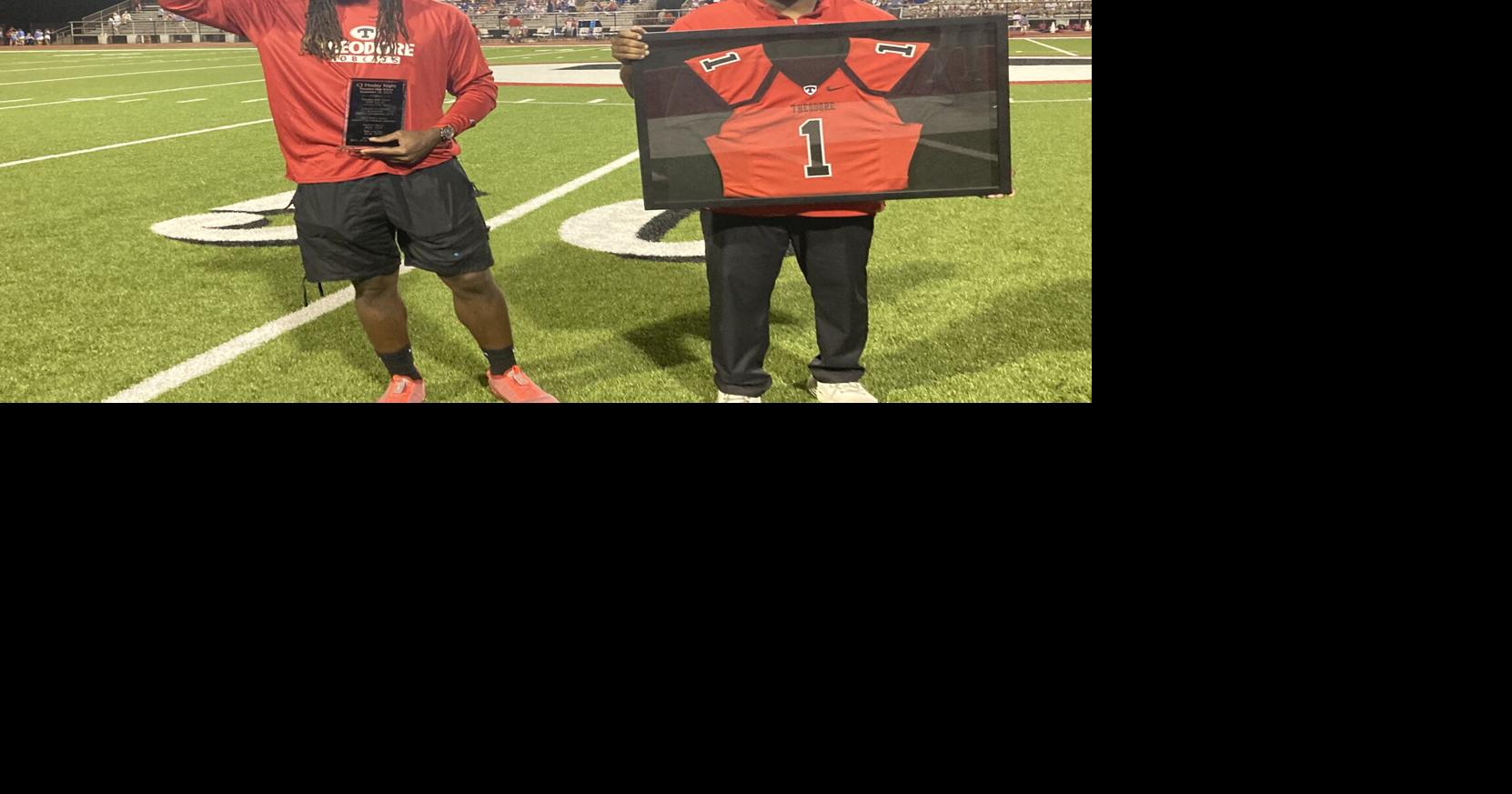 Theodore football honors CJ Mosley | Sports | lagniappemobile.com