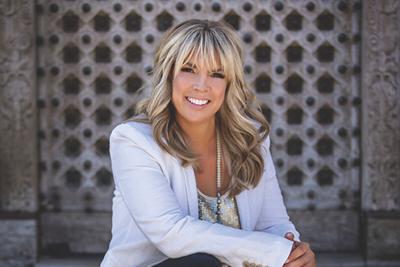 10 Minutes With … Deana Duffek | People & Places | lagunabeachindy.com