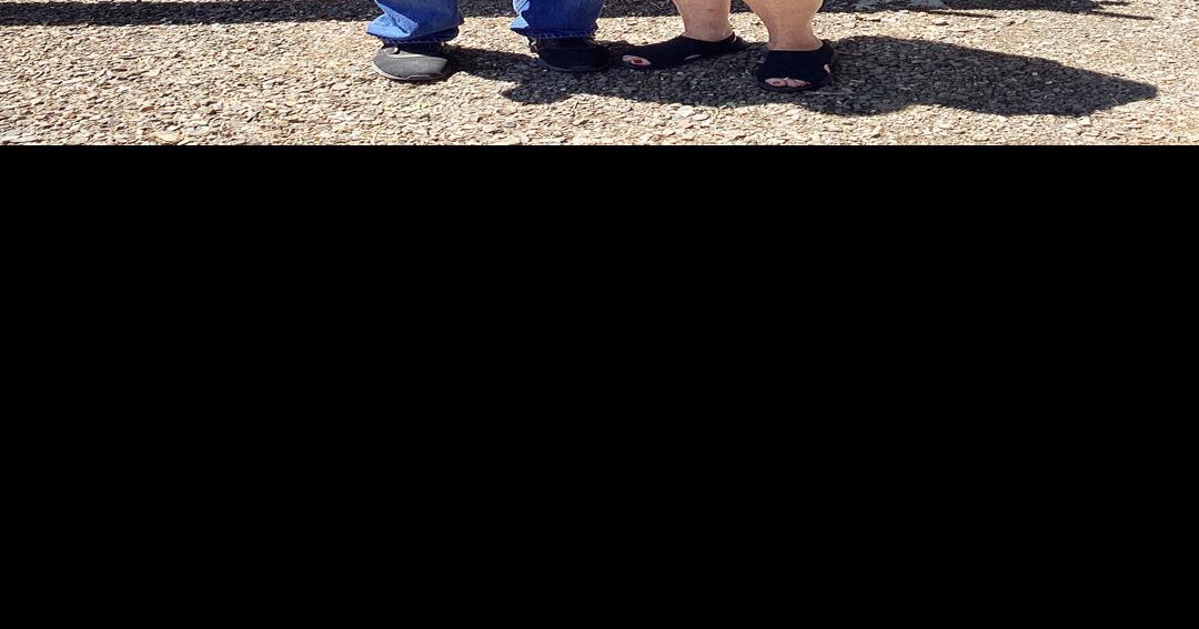 Couple creates concrete yard art for sale on Hwy 395 Lifestyles