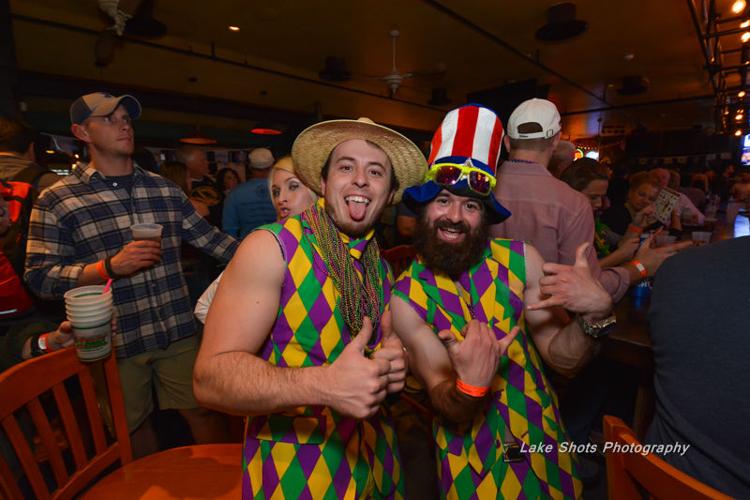 MardiGrasPubCrawl 2017 008.jpg