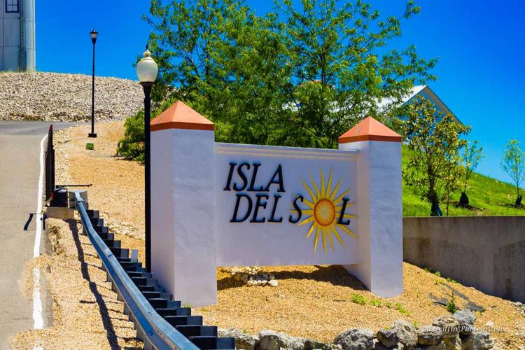 Island Living At Lake Of The Ozarks - Isla del Sol