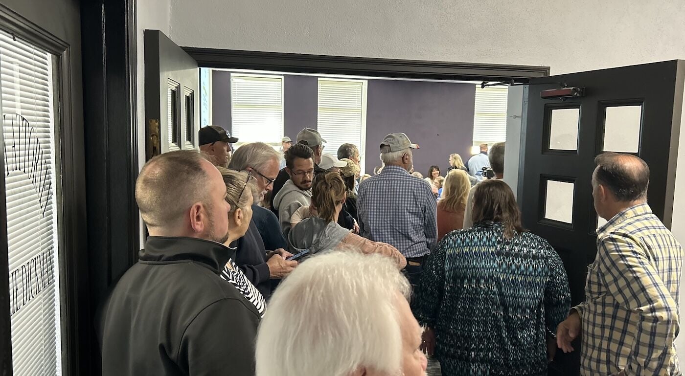 https://www.lakeexpo.com/news/politics/huge-turnout-to-oppose-data-centers-in-camden-county-commission-says-no-to-opportunity-zone/article_9a34212a-1214-4850-9b1d-bff34cb59855.html