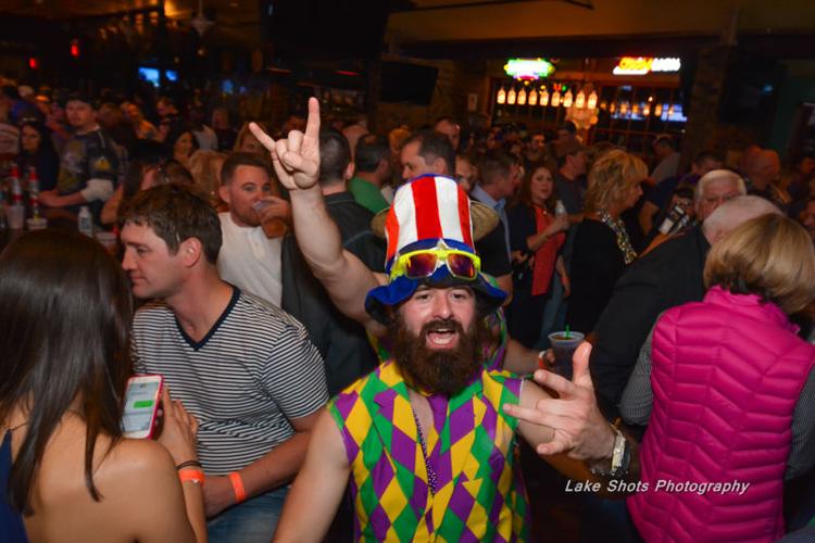 MardiGrasPubCrawl 2017 028.jpg