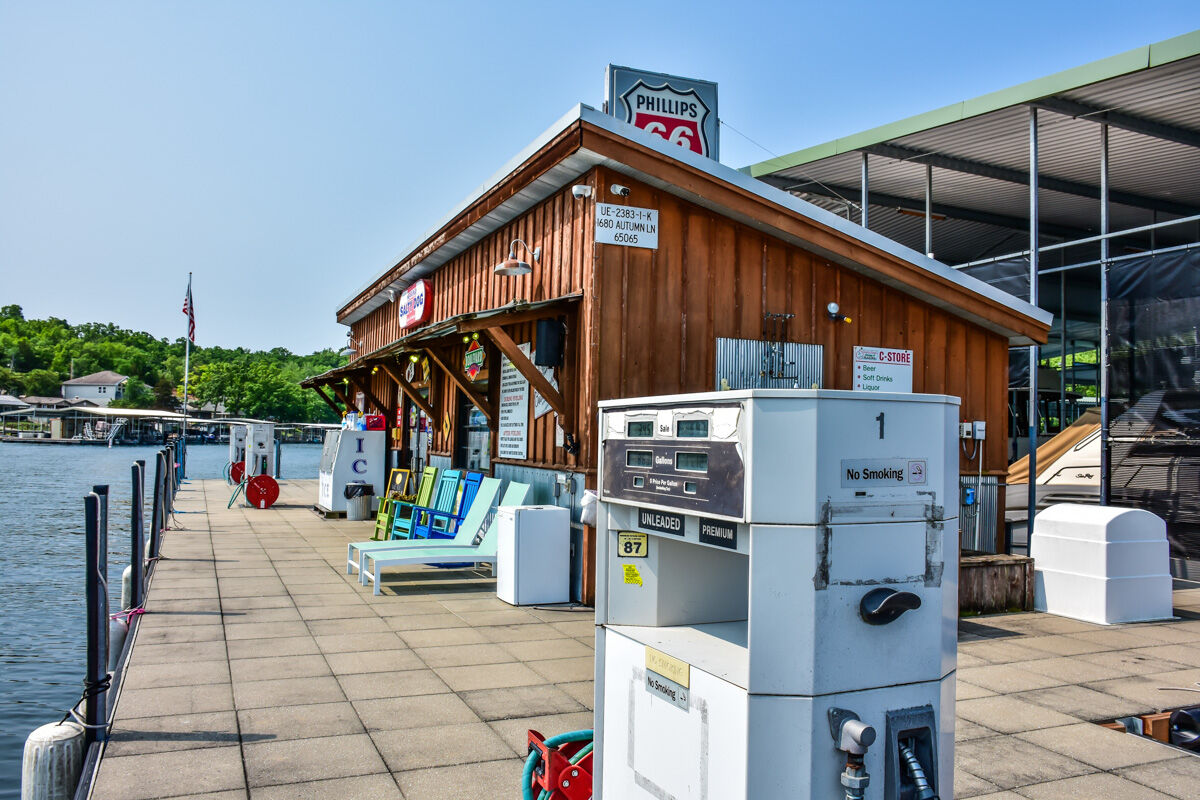 Boat Gas Report: Fuel Prices On Lake Of The Ozarks This Weekend [September 9-10]