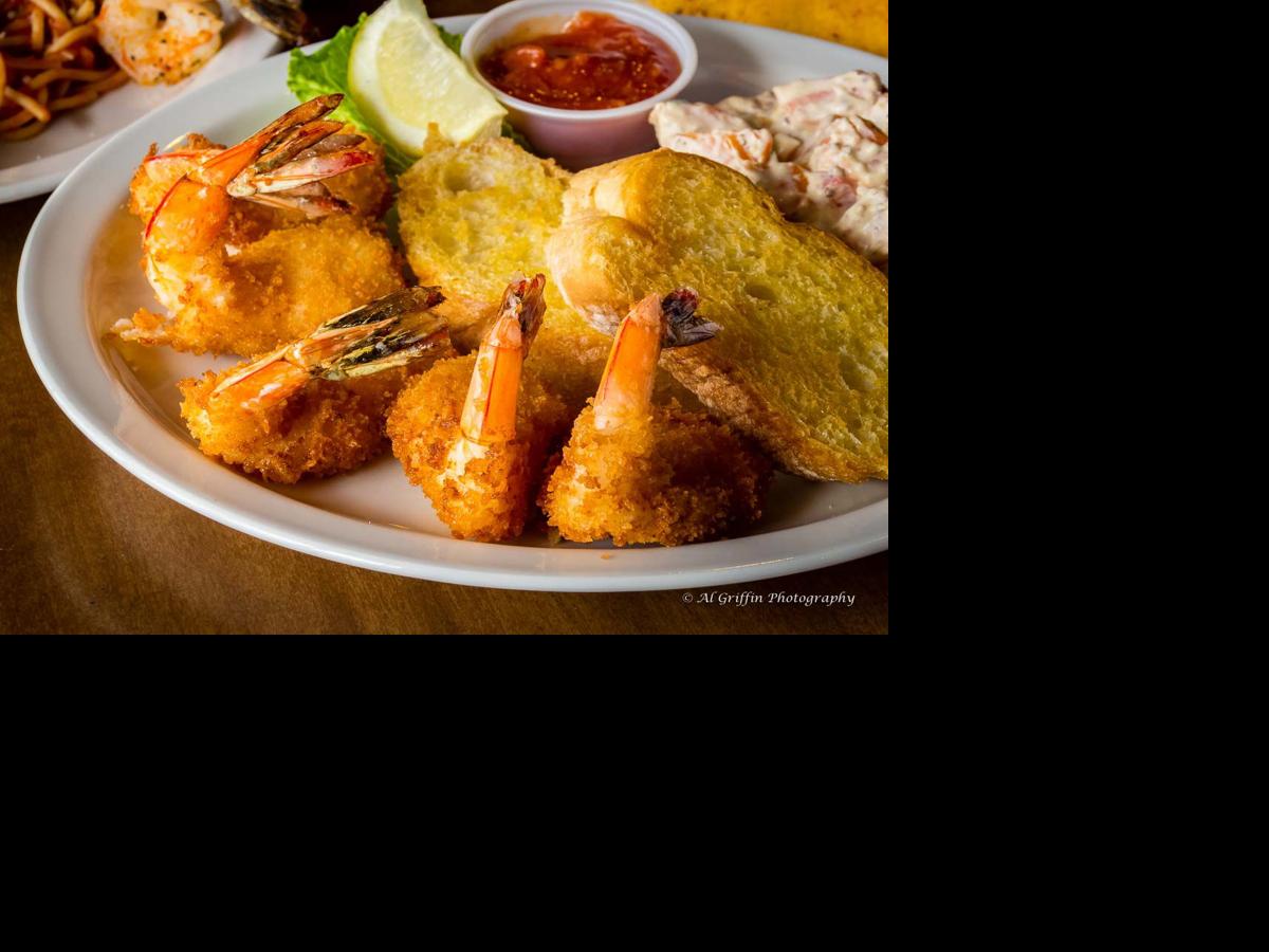 Shrimp Daddy S Is A Dive With A Dream In Sunrise Beach On Land Lakeexpo Com