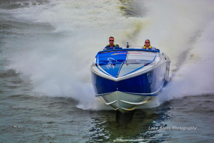 CigaretteBoatRun 560-2.jpg