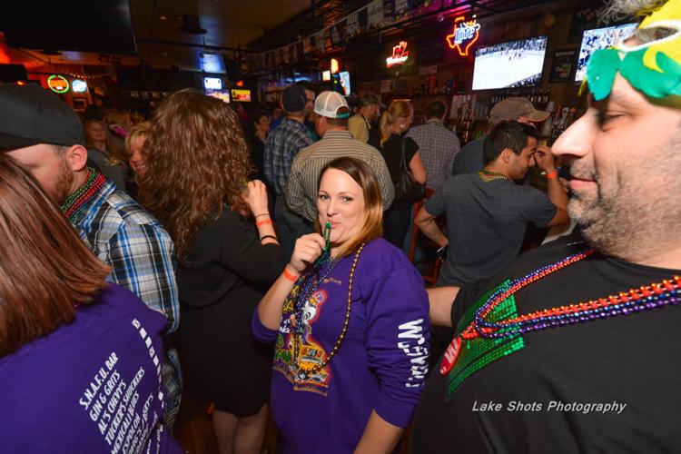 MardiGrasPubCrawl 2017 055.jpg