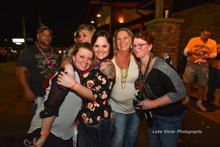 MardiGrasPubCrawl 2017 059.jpg