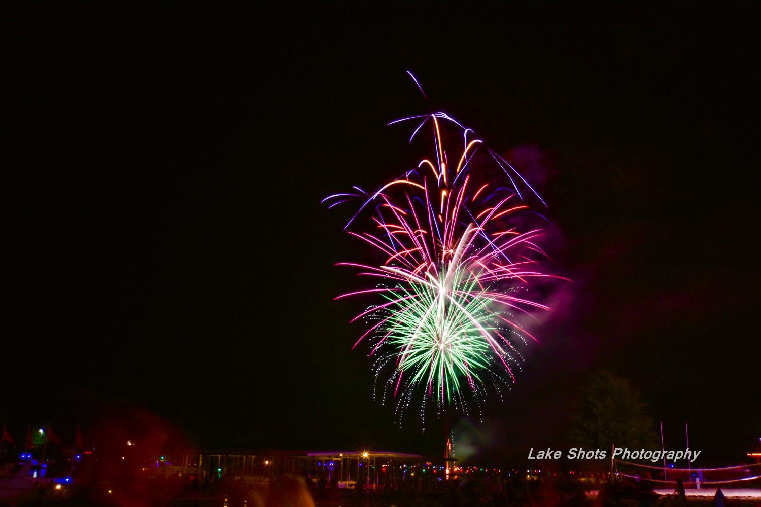 PHOTOS Families Gather For July 4th Fireworks At The Lake Of The