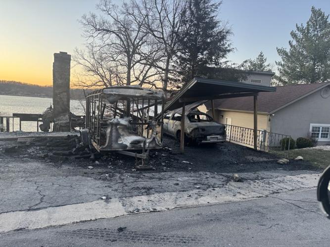 Vehicle Damaged - Osage Beach House Fire 3-16-264.jpeg