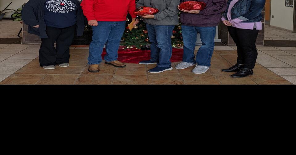 Camdenton City Employees Donate 965 For Charity At Annual Christmas