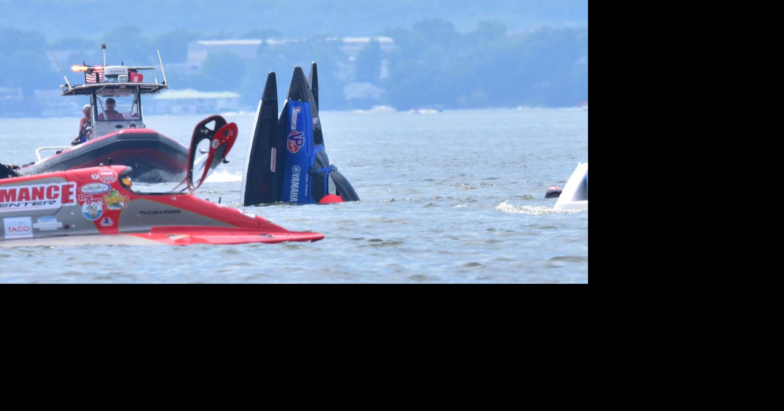 Race Boats Flip At Lake Of The Ozarks Lake Race Boating At Lake Of