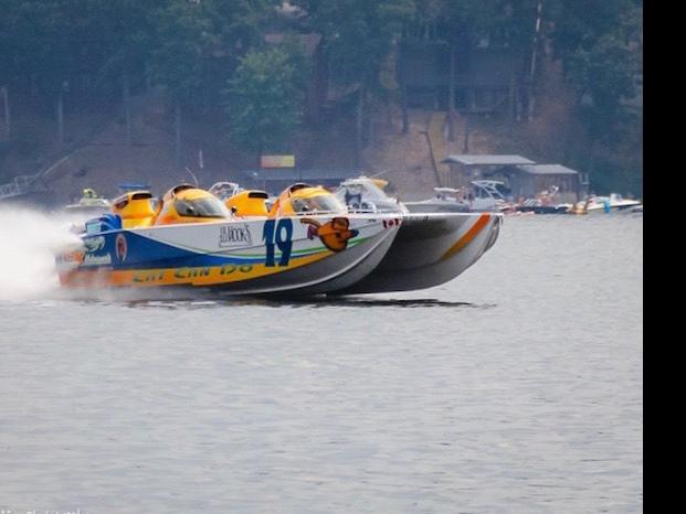 Which Is Best V Hull Or Catamaran Shootout Racers Weigh In On The Ultimate Boaters Debate Lake Of The Ozarks News Lakeexpo Com