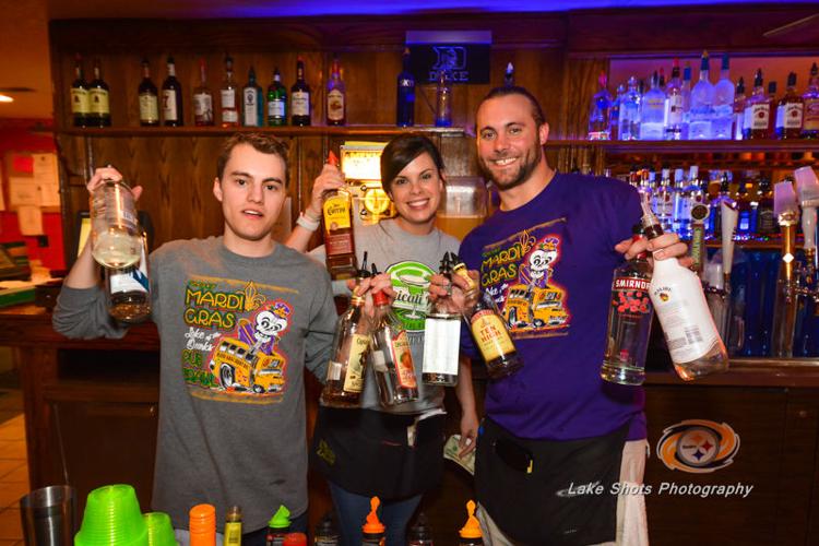 MardiGrasPubCrawl 2017 091.jpg