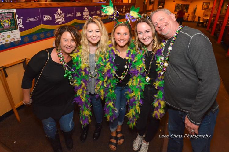 MardiGrasPubCrawl 2017 094.jpg