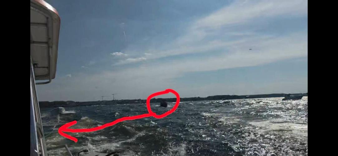 pontoon post 1.jpeg